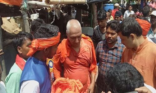 मुसलमानों को निशाना बनाने के साथ अब सहनशील हिंदुत्व को टारगेट कर रहा है भगवा टोला! मुसलमानों को निशाना बनाने के साथ अब सहनशील हिंदुत्व को टारगेट कर रहा है भगवा टोला!