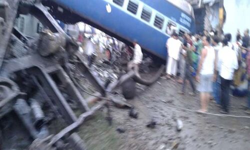 अभी-अभी: उत्तर प्रदेश में उत्कल एक्सप्रेस दुर्घटनाग्रस्त होने से छह की मौत, दर्जनों घायल!