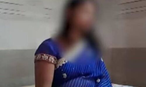 योगीराज: छेड़खानी से परेशान भाजपा महिला नेता ने फेसबुक पर दी आत्महत्या की धमकी! पढ़ें क्या है मामला