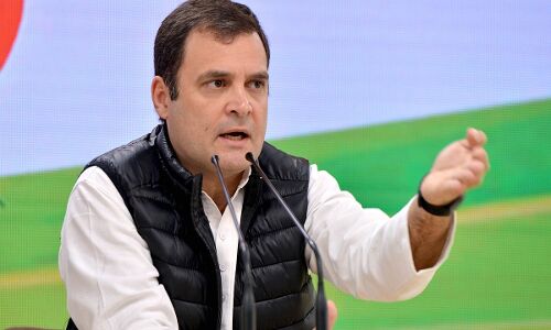 राहुल गांधी का योगी पर निशाना, कहा-दलितों को दबाने की यूपी सरकार की शर्मनाक चाल