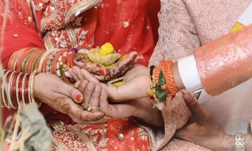 योगी का फरमान: प्रदेश में मुस्लिमों सहित सभी को कराना होगा शादी का रजिस्ट्रेशन!