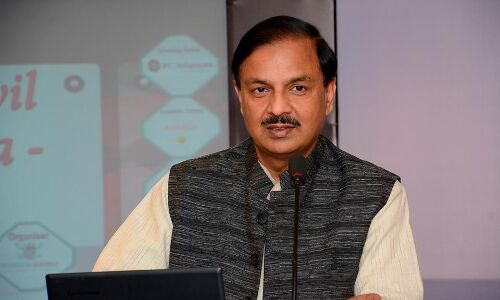 महेश शर्मा ने सीता के अस्तित्व पर खड़े किए सवाल, कहा- सीता आस्था का विषय, अस्तित्व के सबूत नहीं महेश शर्मा ने सीता के अस्तित्व पर खड़े किए सवाल, कहा- सीता आस्था का विषय, अस्तित्व के सबूत नहीं