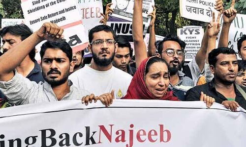 दिल्ली: नजीब के लिए न्याय की मांग करने वालों पर सीबीआई का शिंकजा, पूछा-क्यों नजीब के पक्ष कर रहे थे प्रदर्शन?