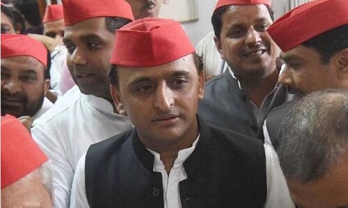 उत्तर प्रदेश: अखिलेश यादव ने बोला योगी पर हमला, कहा- मुख्यमंत्री योगी आदित्यनाथ का गांवों में रात्रि विश्राम सिर्फ ढोंग