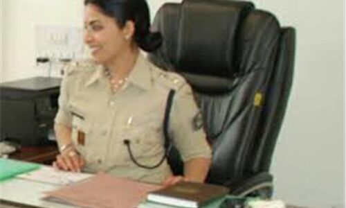 MLA को तमाचा जड़ चुकी है ये लेडी सिंघम, अब कर रही है ऐसा काम जिस पर आप भी करेंगे गर्व! MLA को तमाचा जड़ चुकी है ये लेडी सिंघम, अब कर रही है ऐसा काम जिस पर आप भी करेंगे गर्व!