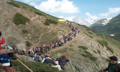 जम्मू-कश्मीर:अमरनाथ यात्रियों पर आतंकी हमला, 7 यात्रियों की मौत
