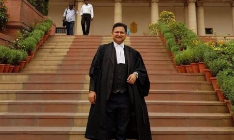न्यू इंडिया: कठुआ गैंगरेप के मुख्य आरोपी के वकील को सरकार ने बनाया एडिशनल एडवोकेट जनरल