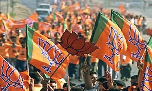 सामने आया भाजपा का दोहरा चरित्र, पुरे देश गाय माता, गोवा में माता का मांस खा सकते हैं टूरिस्ट सामने आया भाजपा का दोहरा चरित्र, पुरे देश गाय माता, गोवा में माता का मांस खा सकते हैं टूरिस्ट