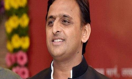 उत्तर प्रदेश: अखिलेश यादव का योगी पर करारा हमला, कहा- बीजेपी सरकार की रात्रि चौपाल ढ़ोंग के अलावा कुछ भी नहीं है.