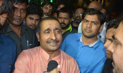 उत्तर प्रदेश: उन्नाव बलात्कार मामले के आरोपित भाजपा विधायक कुलदीप सेंगर पर हत्या का मुकदमा दर्ज