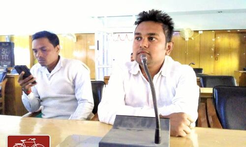 भगवा गमछा बाध के,मछली और अंडा कोई भाजपाई ही खा सकता है - संदीप यादव भगवा गमछा बाध के,मछली और अंडा कोई भाजपाई ही खा सकता है - संदीप यादव