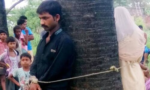 बिहारः शादीशुदा गर्लफ्रेंड के साथ आपत्तिजनक हालत में पकड़ा गया प्रेमी, ग्रामीणों ने जो की किया जान कर काँप जायेंगे!