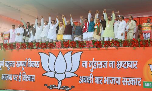 योगी सरकार में बढ़ा 195% क्राइम रेट, हर रोज़ 5 रेप, 3 हत्या और 5 लूट की वारदातें हो रही हैं