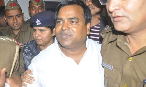 प्रजापति केस की जांच कर रहीं महिला अफसर पद से हटाई गईं