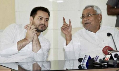 नीतीश का गुणगान मोदी से कोई नहीं ले सकता लोहा, तेजस्वी ने कहा एक और भक्त हुआ नतमस्तक!