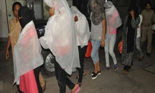 योगीराज: राजधानी लखनऊ में स्पा की आड़ में चल रहा था हाईप्रोफाइल सेक्स रैकेट का धंधा, हिरासत में पांच लड़कियां!