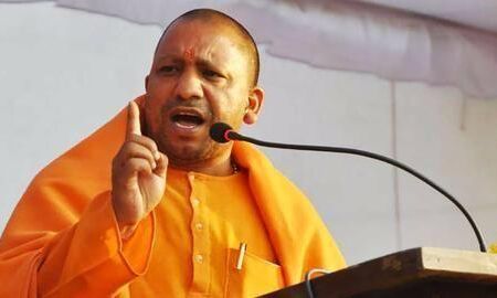 गोरखपुर दंगा: आरोपी योगी आदित्यनाथ को नहीं मिली राहत, HC में 31 को होगी सुनवाई: जानिए क्या है पूरा मामला