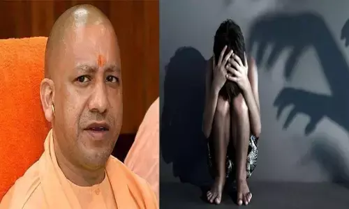 लखनऊः बंधक बनाकर दलित छात्रा से गैंगरेप, महीने भर बाद पुलिस ने लिखी FIR लखनऊः बंधक बनाकर दलित छात्रा से गैंगरेप, महीने भर बाद पुलिस ने लिखी FIR