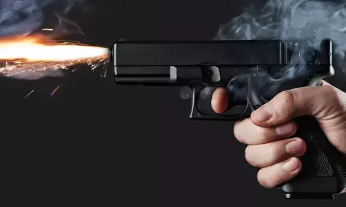 UP : लड़की पर फायरिंग करने वाले बीजेपी नेता संजय शुक्ला 50 दिन से फरार, पुलिस आज तक दे रही सिर्फ दबिश