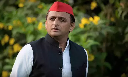 बिजली कर्मचारियों के समर्थन में आए अखिलेश यादव, कहा- निजीकरण की आड़ में रोजगार खत्म कर रही है BJP सरकार