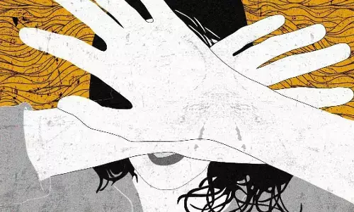 UP में जंगलराज: लखनऊ में 8 साल की दलित बच्ची के साथ दरिंदगी, बलात्कारियों पर लगाम कब? UP में जंगलराज: लखनऊ में 8 साल की दलित बच्ची के साथ दरिंदगी, बलात्कारियों पर लगाम कब?