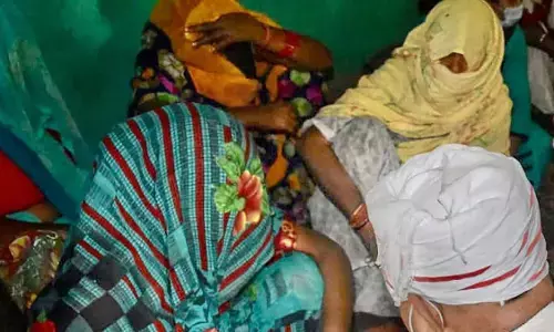 हाथरस कांड के मामले में पीड़िता का परिवार हाईकोर्ट पहुंचा, वजह जानकर चौंक जायेंगे हाथरस कांड के मामले में पीड़िता का परिवार हाईकोर्ट पहुंचा, वजह जानकर चौंक जायेंगे