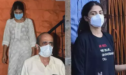 रिया चक्रवर्ती मां से मिलकर रो पड़ी, बेटी की रिहाई के बाद माँ ने किया ये बड़ा खुलासा