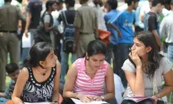 दिल्ली यूनिवर्सिटी ने अंडर ग्रेजुएट कोर्स के लिए जारी की पहली कट-ऑफ लिस्ट, जानिए अहम जानकारी