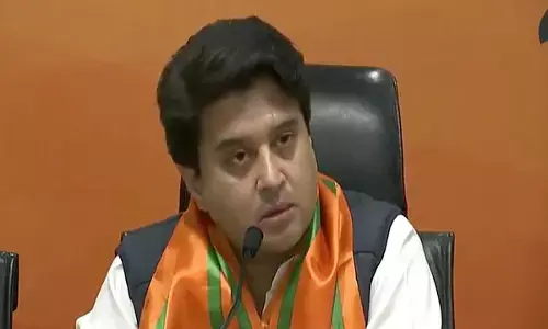 MP: BJP के 30 स्टार प्रचारकों में सिंधिया10वें नंबर पर, कांग्रेस बोली- चुनाव अभियान समिति के प्रमुख थे, अब क्या हालत हो गई