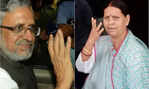 सुशील मोदी के बेरोजगारी वाले ट्वीट पर राबड़ी देवी का पलटवार, पूछा- 15 साल से मटर छिल रहे थे क्या? सुशील मोदी के बेरोजगारी वाले ट्वीट पर राबड़ी देवी का पलटवार, पूछा- 15 साल से मटर छिल रहे थे क्या?