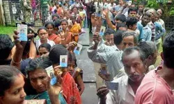 असम में NRC की फाइनल लिस्ट से हटाए गए 10 हजार अपात्र लोगों के नाम, जानिए क्या है मामला असम में NRC की फाइनल लिस्ट से हटाए गए 10 हजार अपात्र लोगों के नाम, जानिए क्या है मामला