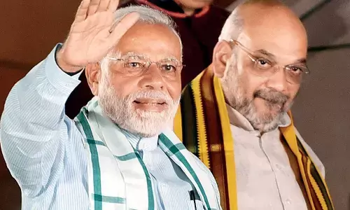 एक साल में कितनी बढ़ी PM नरेंद्र दामोदर दास मोदी की संपत्ति बढ़ी, गृह मंत्री शाह की कितनी घटी, ये रही डिटेल एक साल में कितनी बढ़ी PM नरेंद्र दामोदर दास मोदी की संपत्ति बढ़ी, गृह मंत्री शाह की कितनी घटी, ये रही डिटेल