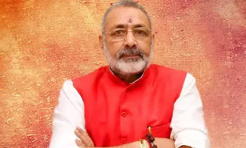 हार से बौखलाये गिरिराज का बयान- अररिया बनेगा आतंकवाद का गढ़, राबड़ी का मुंहतोड़ जवाब, कहा सारे आतंकी तो BJP में हैं हार से बौखलाये गिरिराज का बयान- अररिया बनेगा आतंकवाद का गढ़, राबड़ी का मुंहतोड़ जवाब, कहा सारे आतंकी तो BJP में हैं