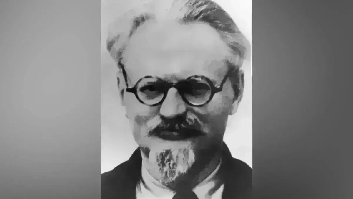 लिओन ट्रोट्स्की जीवन परिचय | Leon Trotsky Biography in Hindi लिओन ट्रोट्स्की जीवन परिचय | Leon Trotsky Biography in Hindi