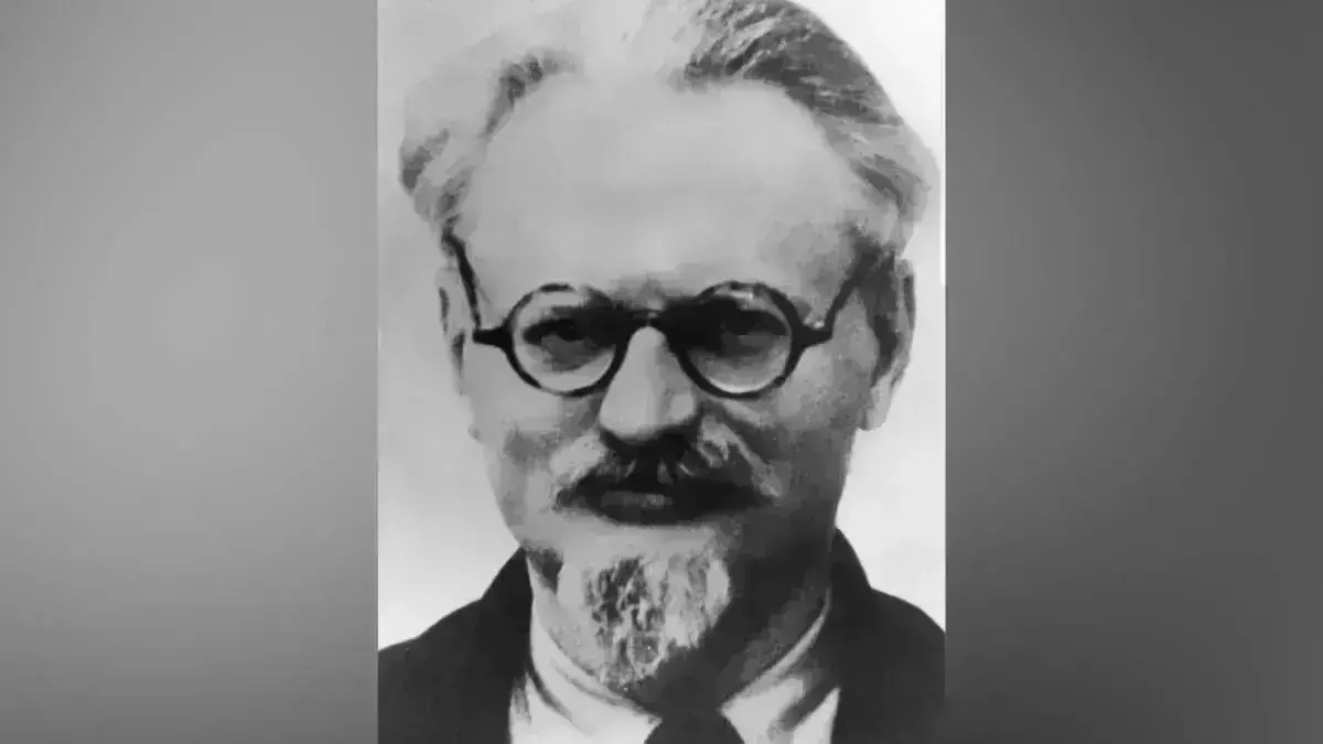 लिओन ट्रोट्स्की जीवन परिचय | Leon Trotsky Biography in Hindi