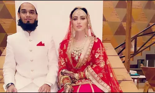 Sana Khan Biography in Hindi सना खान की जीवनी Sana Khan Biography in Hindi सना खान की जीवनी