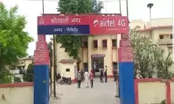 पीलीभीत: सरकारी डाकघर को बेचा, रातों-रात गिराया और मलबा तक गायब पीलीभीत: सरकारी डाकघर को बेचा, रातों-रात गिराया और मलबा तक गायब