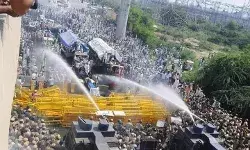 Farmers demonstrating NH-44 jam thousands of trucks and buses stranded, jammed for several kilometers.