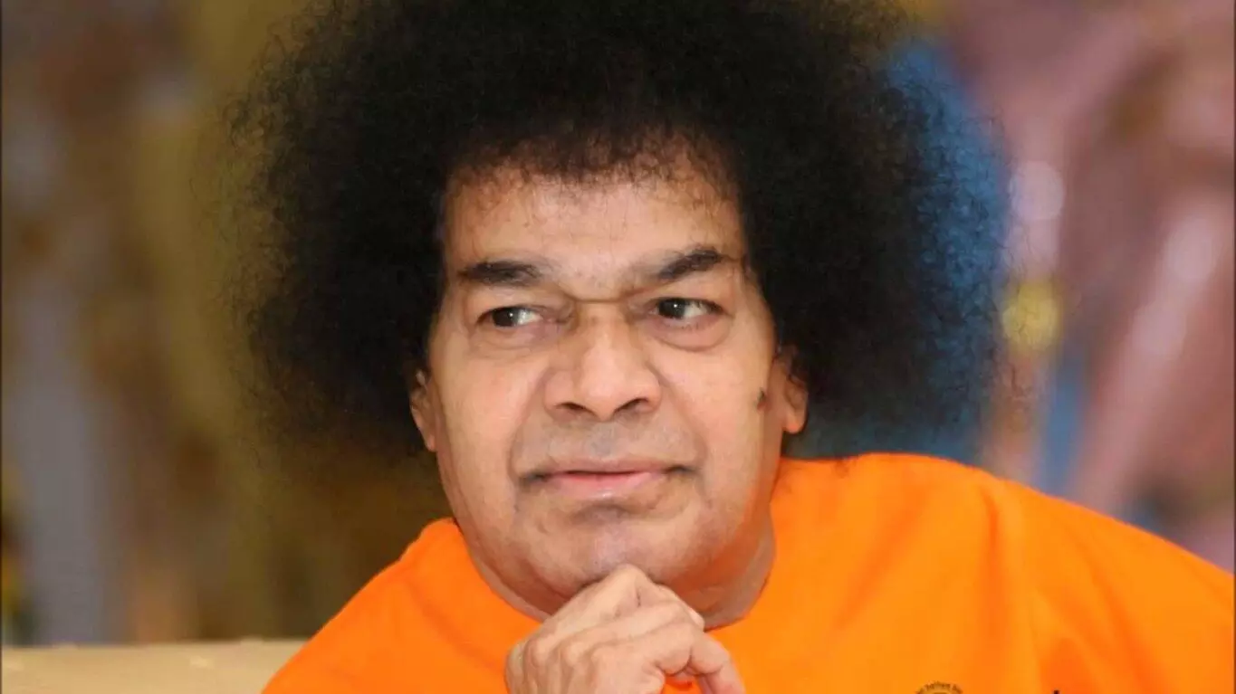 Sathya Sai Baba Biography In Hindi | सत्य साईं बाबा का जीवन परिचय