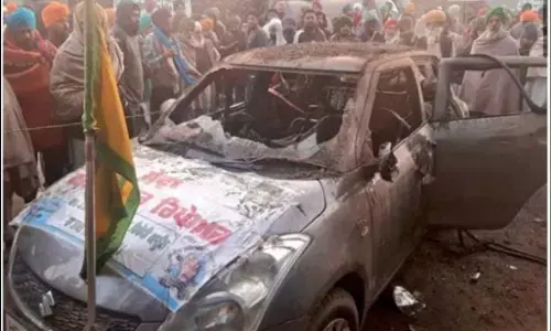 Farmers Protest Delhi Chalo Update: किसान आंदोलन – टिकरी बॉर्डर पर कार में आग लगने से बुजुर्ग की मौत