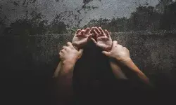 शर्मनाक! 5 साल की मासूम बच्ची से बलात्कार, 87 वर्षीय बुजुर्ग गिरफ्तार शर्मनाक! 5 साल की मासूम बच्ची से बलात्कार, 87 वर्षीय बुजुर्ग गिरफ्तार