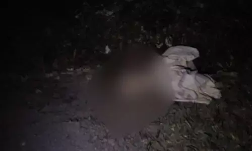 UP : कुशीनगर में रेप के बाद मासूम की हत्या, यूपी कांग्रेस अध्यक्ष का सीएम योगी पर निशाना UP : कुशीनगर में रेप के बाद मासूम की हत्या, यूपी कांग्रेस अध्यक्ष का सीएम योगी पर निशाना