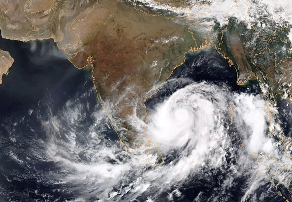 Mausam ki Jankari: निवार के बाद अब तमिलनाडु में तबाही मचाने आ रहा ये भयंकर तूफान, जानें तारीख