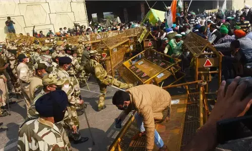 Farmers meeting with Union Agriculture Minister Farmers meeting with Union Agriculture Minister