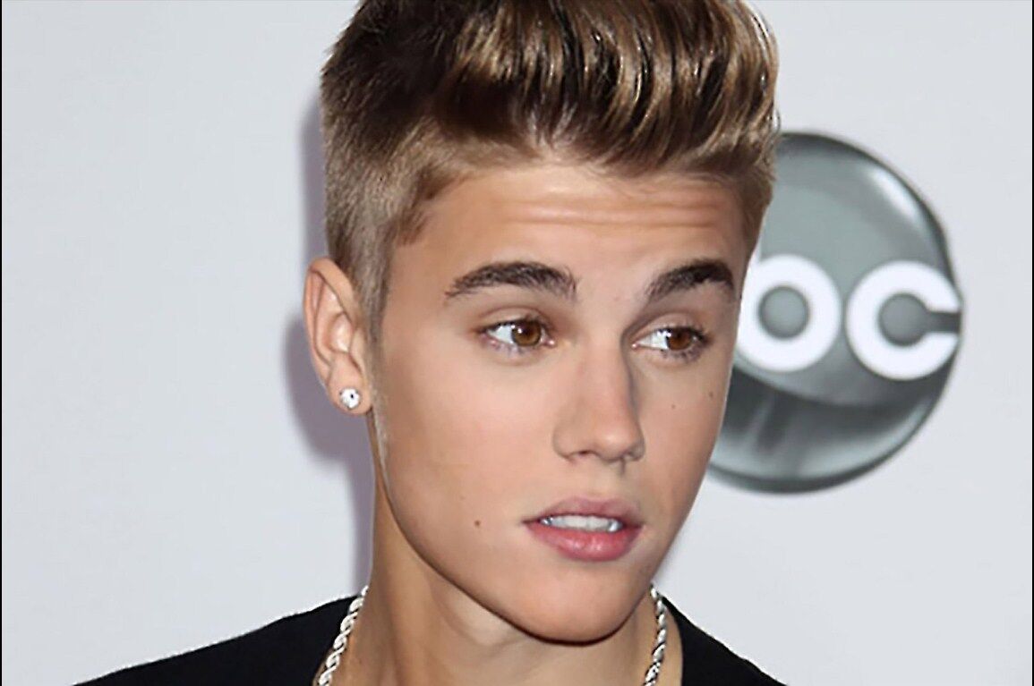 Justin Bieber Age Biography - justinbieberjullla