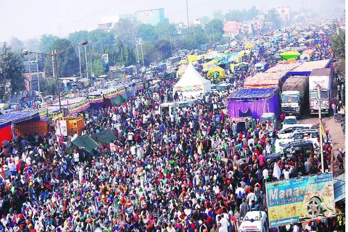 कृषि कानूनों के विरोध में किसानों का भारत बंद, समर्थन में 24 विपक्षी दल, महाराष्ट्र में रेल रोकी