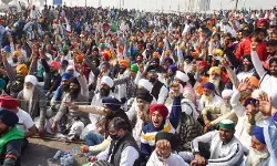 FIR lodged against farmers sitting on Singhu Border red light