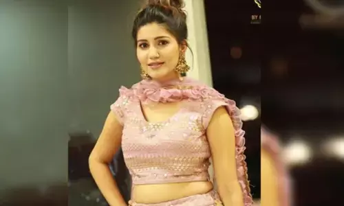 Sapna Choudhary Sexy Dance Video: काला डोरा गाने पर हरियाणवी डांसर सिंगर सपना चौधरी के सेक्सी ठुमके ने फैंस को किया अटैक्ट