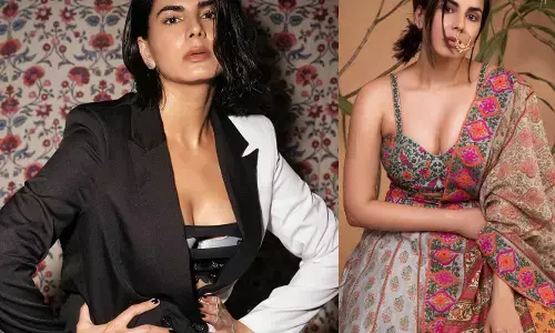 Kirti Kulhari Sexy Video: मिशन मंगल फिल्म के ट्रेलर लॉन्च में कृति कुल्हारी का दिखा सबसे हॉट अवतार Kirti Kulhari Sexy Video: मिशन मंगल फिल्म के ट्रेलर लॉन्च में कृति कुल्हारी का दिखा सबसे हॉट अवतार