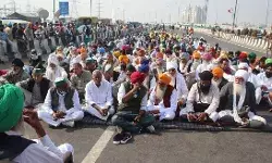 किसान आंदोलन 18वां दिन: किसान बंद करेंगे दिल्ली-जयपुर हाइवे, 14 दिसंबर को भूख हड़ताल